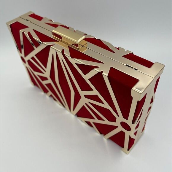 New clutch/purse/bag in crimson red velvet with gold tone metal, geometric - Picture 3 of 16